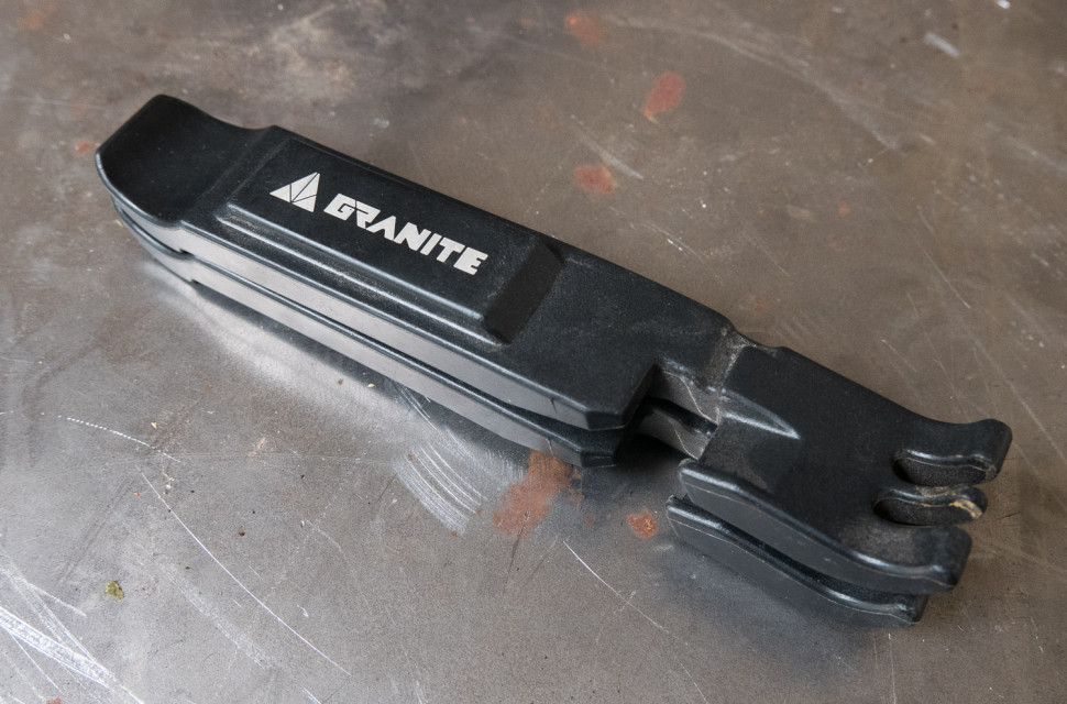 Granite-Clever-tyre-lever-link-plier-review-100.jpg Granite-Clever-tyre-lever-link-plier-review-100.jpg