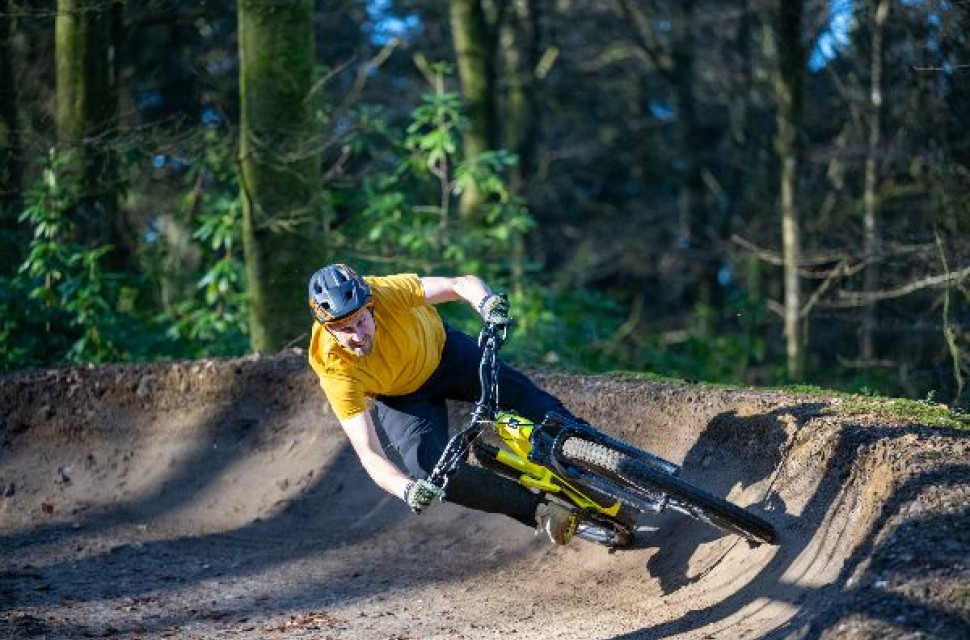 Haibike team Chris Smith.jpeg Mountain bike legend Chris Smith and E-MTB racer Rob Williams join Haibike Team