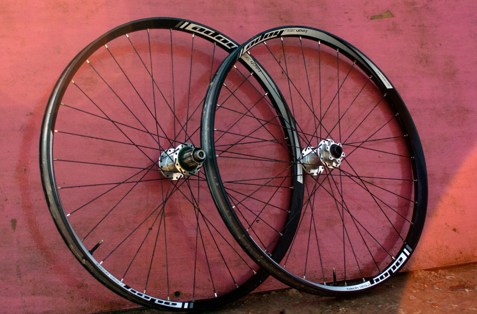 Hope Tech 35W Pro 4 Wheelset review3.jpg Hope Tech 35W Pro 4 Wheelset review3.jpg