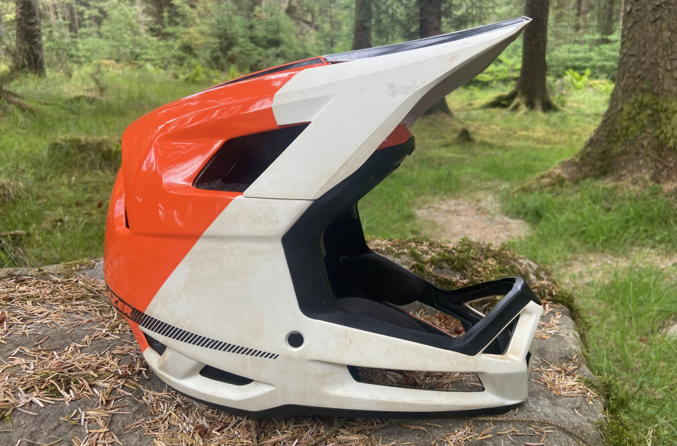 Lazer Cage KinetiCore Helmet_4 Lazer Cage KinetiCore Helmet_4