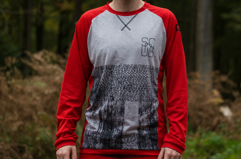 Ion Tee LS Scrub Amp Jersey-1.jpg Ion Tee LS Scrub Amp Jersey-1.jpg
