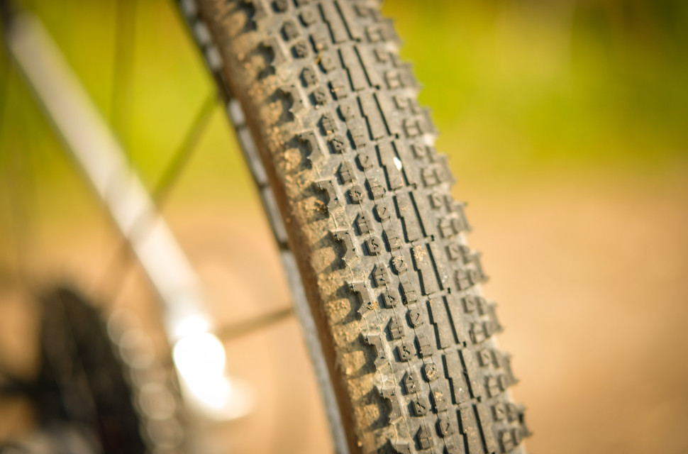 Kenda Flintridge Pro 700 x 40-4.jpg Kenda Flintridge Pro 700 x 40-4.jpg
