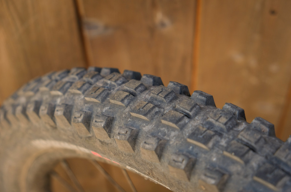 Kenda Pinner AGC tyre 29-5.jpg Kenda Pinner AGC tyre 29-5.jpg