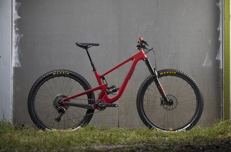 MY20_Garage_Maverick.jpg Santa Cruz launches updated Hightower and brand new Juliana Maverick
