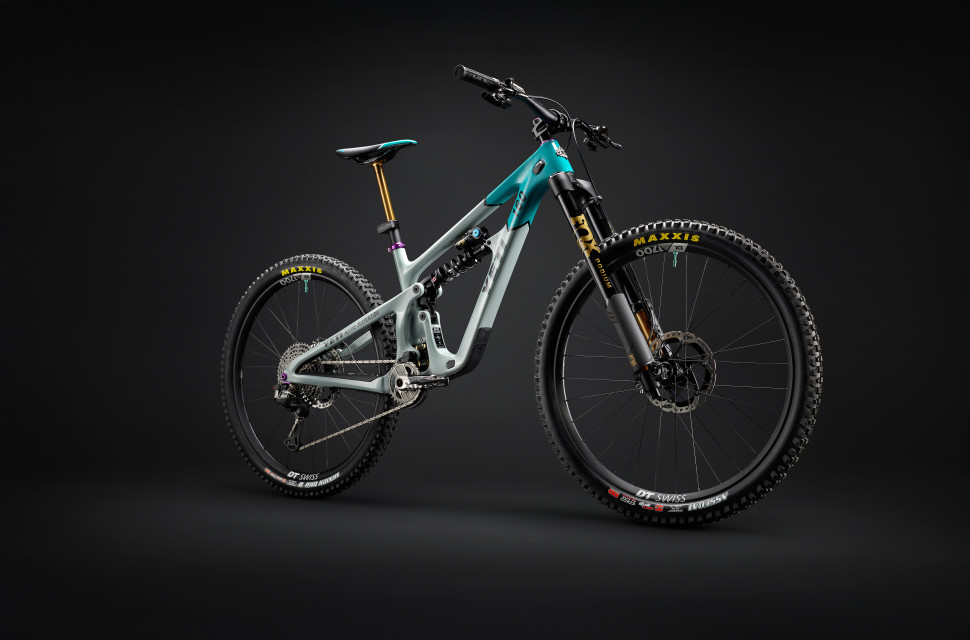 MY25_YetiCycles_SB160_HERO_Front_TEAM_0136.jpg Want a bike that can win the EDR World Series? Yeti celebrates its 40th Anniversary with limited edition SB160... and it'll cost you £12,500