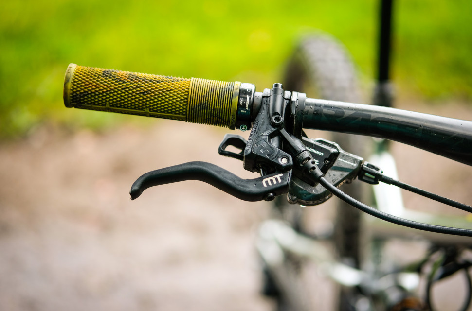 Magura MT5 brakes-2.jpg Magura MT5 brakes-2.jpg