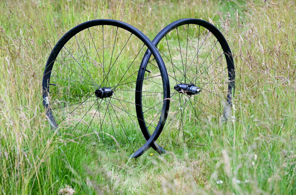 Miche-K1-Carbon-wheels-first-look-review-100.jpg Miche-K1-Carbon-wheels-first-look-review-100.jpg