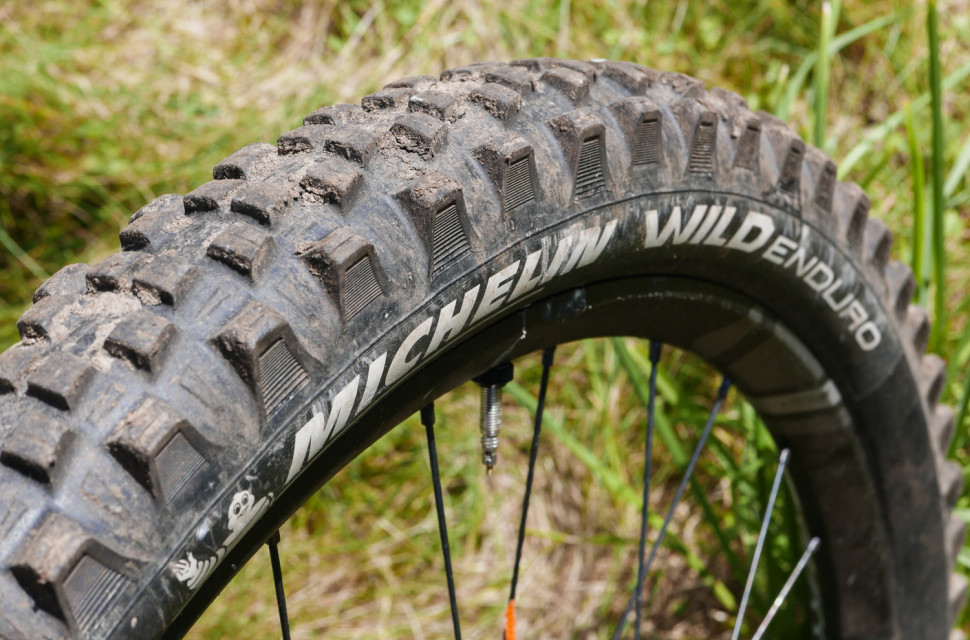 Michelin-Wild-Enduro-Front-Magi-X-review-100.jpg Michelin-Wild-Enduro-Front-Magi-X-review-100.jpg