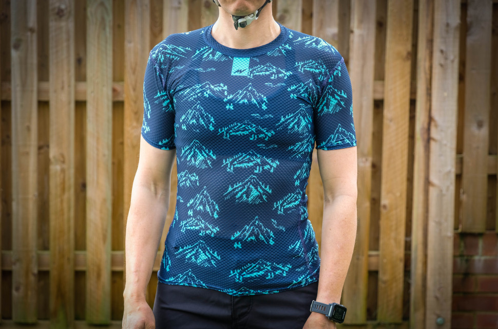 Morvelo Cols SS women's baselayer-1.jpg Morvelo Cols SS women's baselayer-1.jpg