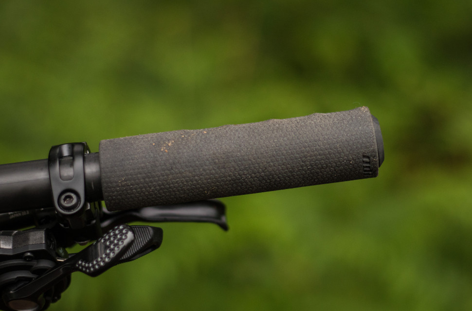 ODI F1 Vapour Grips-1.jpg ODI F1 Vapour Grips-1.jpg