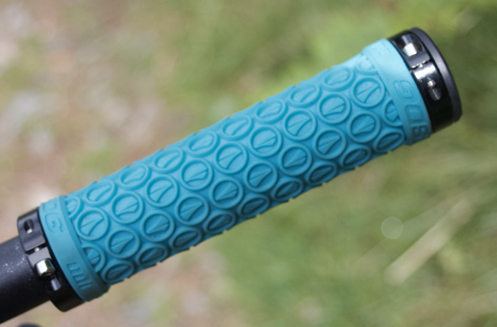 ODI SDG MTB Lock On grips 3.jpg ODI SDG MTB Lock On grips 3.jpg