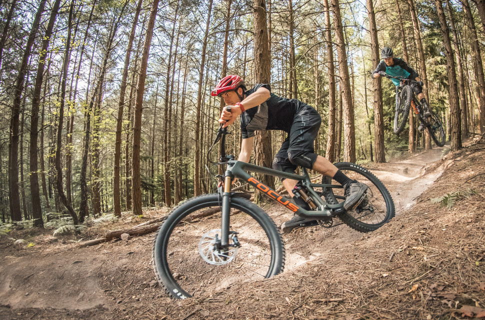 OLLY_JOE_003.jpg Focus release new SAM enduro machine
