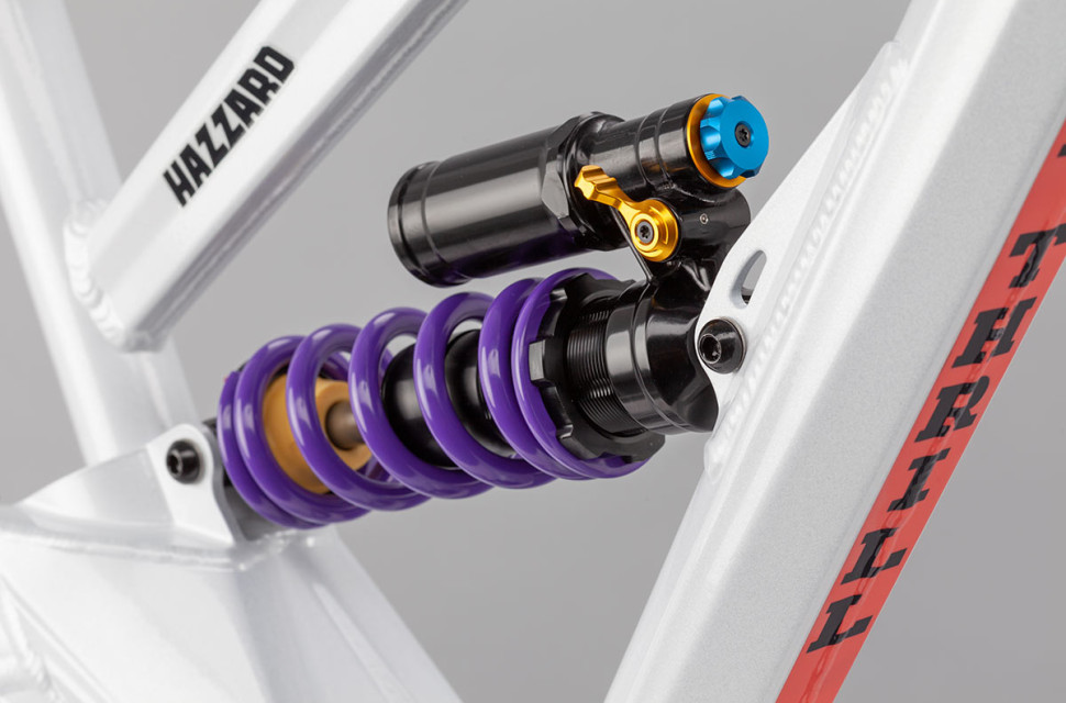 orange switch 6 formula coil shock Orange Bikes has leaked images of Formula's first ever coil shock