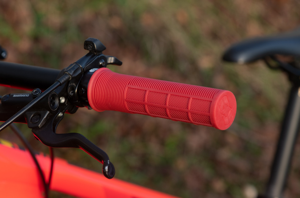 Oxford mtb grips 001.jpg Oxford boost their offerings for mountain bikers