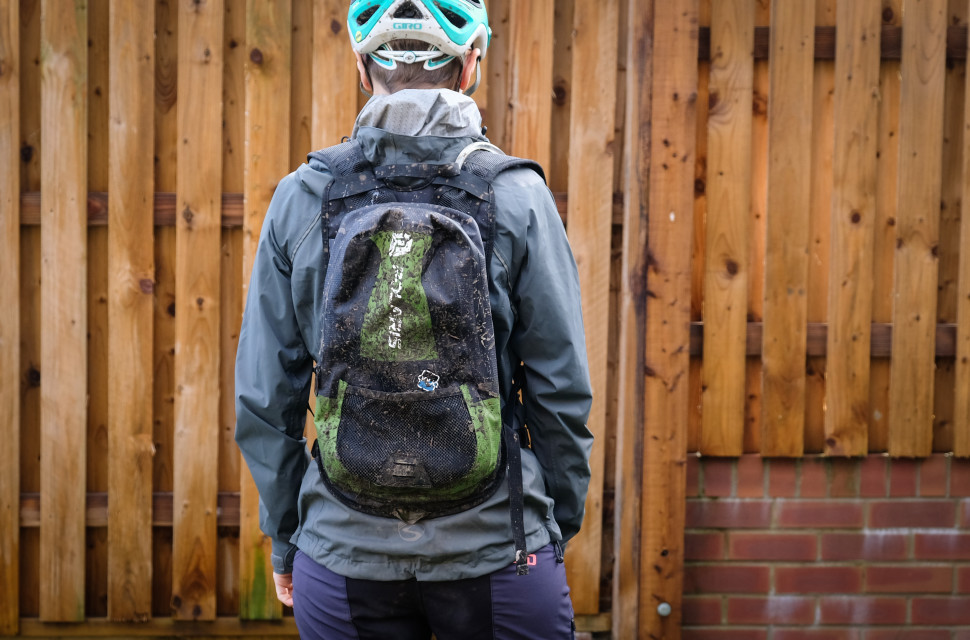 Polaris Bikewear Aquanought Hydration Waterproof backpack-2.jpg Polaris Bikewear Aquanought waterproof hydration pack review