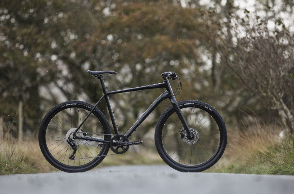 2023 Saracen Levarg FB Saracen reintroduces the Levarg gravel bike - and adds a flat-bar option