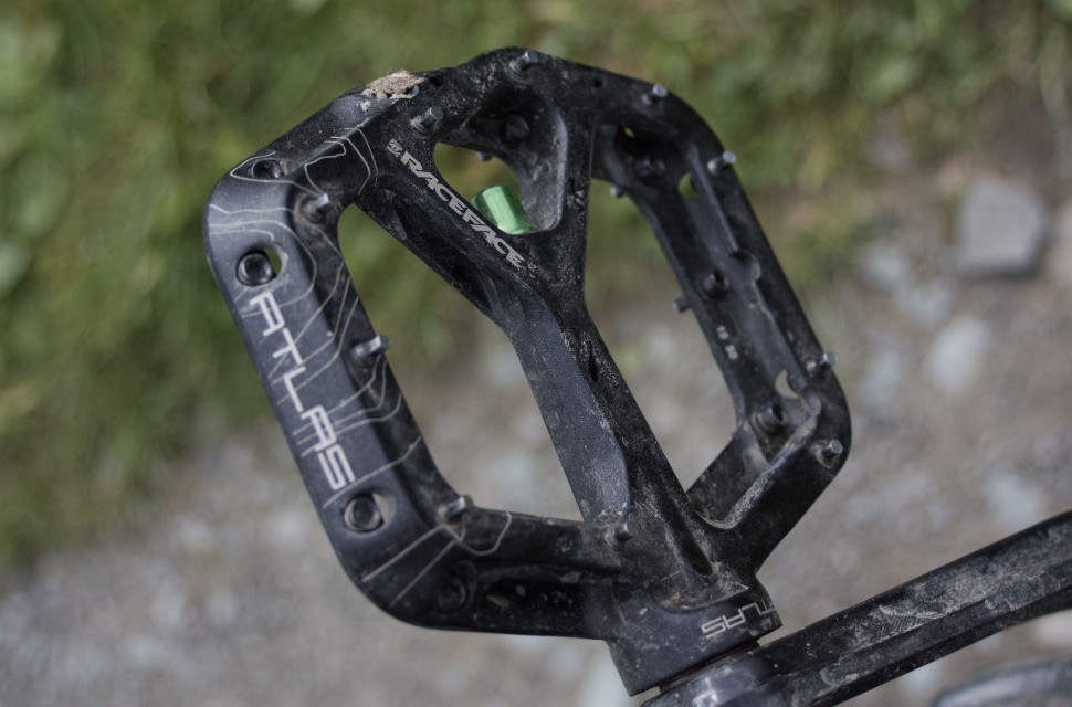 Race Face Atlas Flat Pedals 2020 3.jpg Race Face Atlas Flat Pedals 2020 3.jpg
