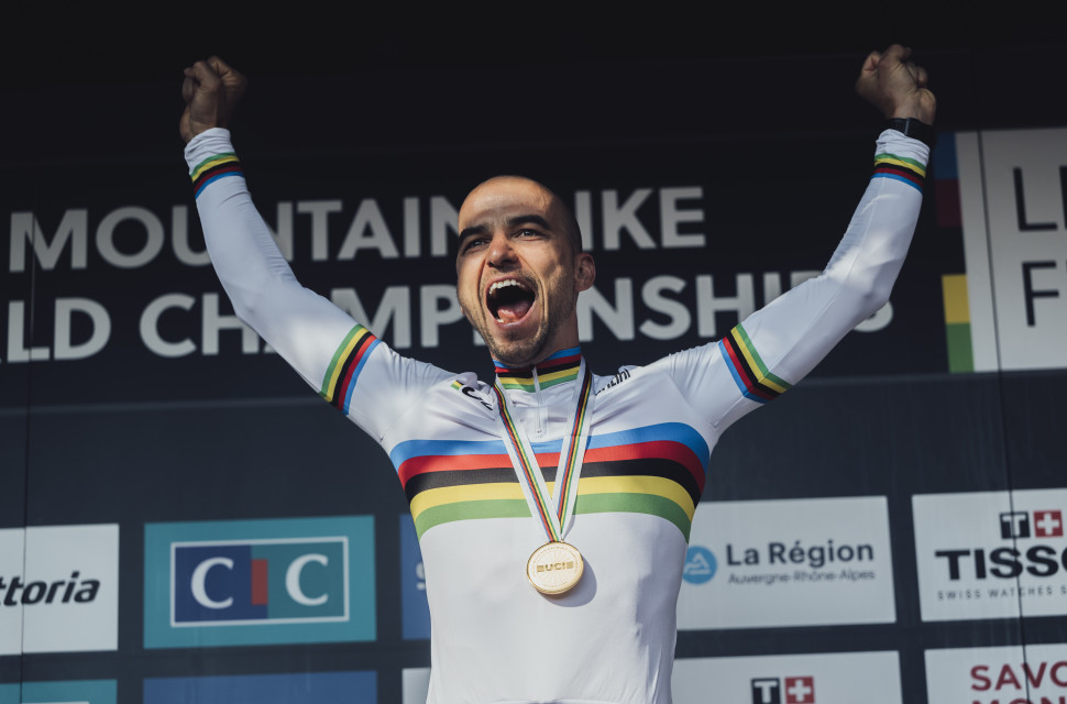 Nino Schurter on the podium at Les Gets, 2022 UCI MTB World Championships Nino Schurter wins 10th UCI MTB World Championship