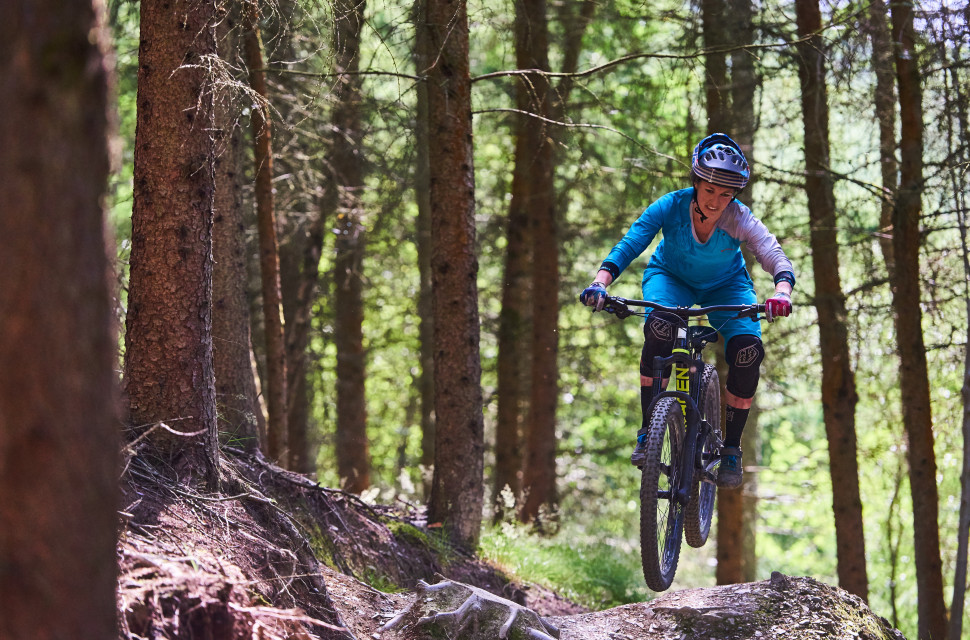 Saracen Ariel Elite 2018 Riding-4.jpg First Ride: New 2018 Saracen Ariel