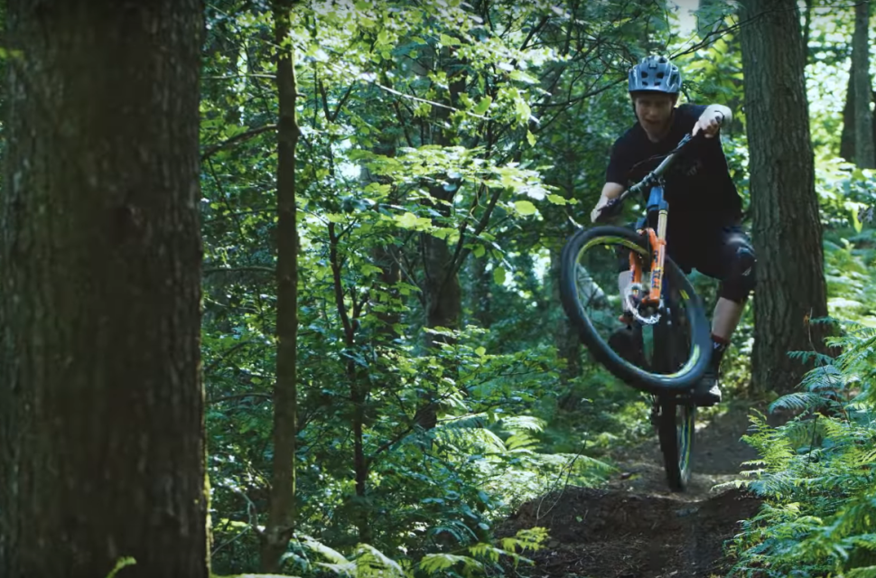 Bernard Kerr Blown' Off Steam Video: Watch Bernard Kerr rip the limited edition Pivot Trail 425 Enduro build