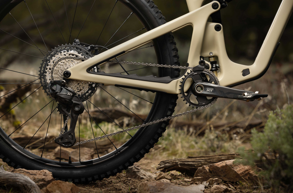 Shimano xt di2 hero.jpg Shimano's wireless Di2 shifting is already more affordable with launch of new XT and Deore drivetrains
