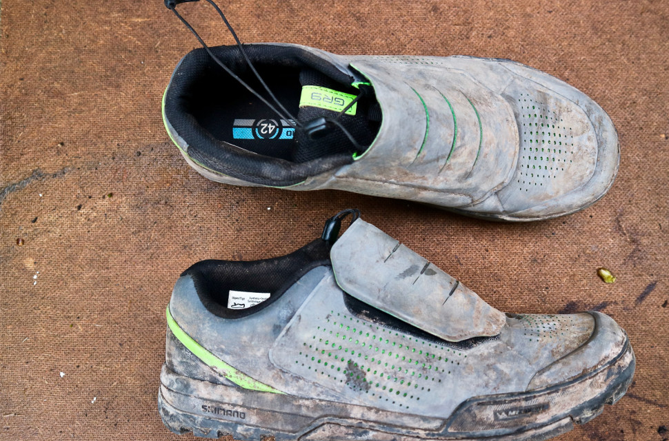 Shimano-GR9-flat-pedal-shoes-review-100.jpg Shimano-GR9-flat-pedal-shoes-review-100.jpg