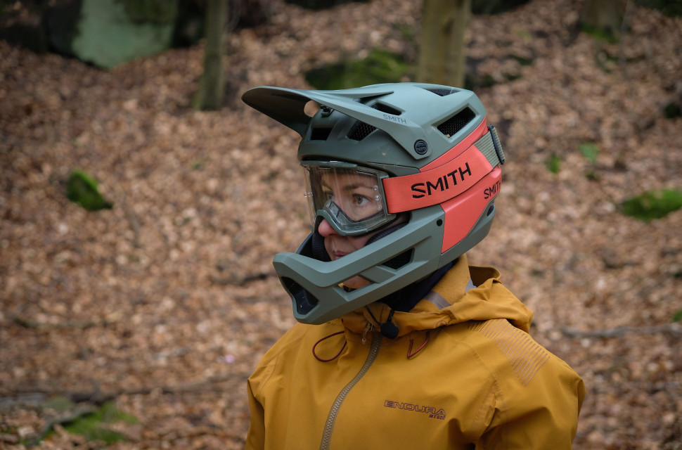 Smith Mainline helmet-3.jpg Smith Mainline helmet-3.jpg