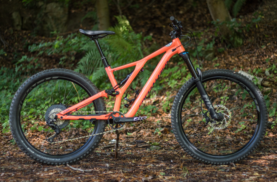 Specialized Stumpjumper Women's Comp Alloy 27.5 whole bike-3.jpg First Look: Women's Specialized Stumpjumper Comp Alloy 27.5