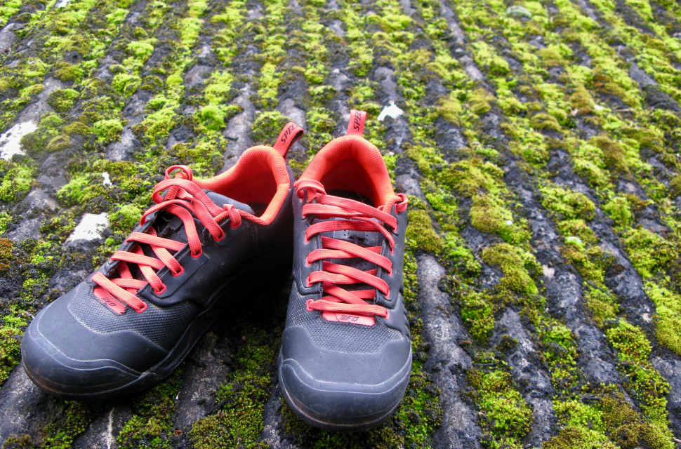 Specialized-2FO-Flat-2.0-shoes-100.jpg Specialized-2FO-Flat-2.0-shoes-100.jpg