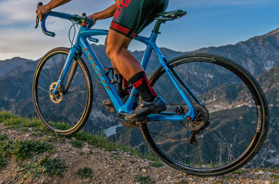 Stans-Grail-MK3_tubeless-aluminum-alloy-gravel-bike-road-bike-CX-cyclocross-rim-wheels_riding-gravel.jpg Stan's launch new Grail CB7 and MK3 rims for gravel, cyclocross, cross-country and road