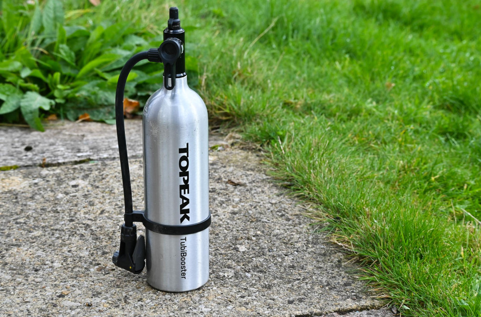 Topeak-Tubibooster-X-tubeless-inflator-review-100.jpg Topeak-Tubibooster-X-tubeless-inflator-review-100.jpg
