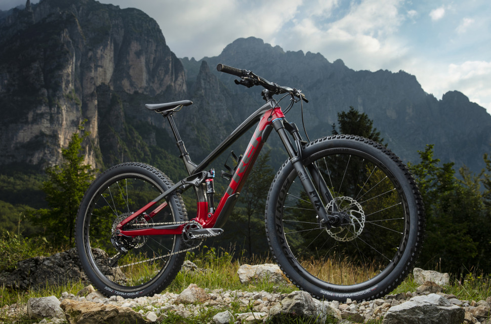 Trek Fuel EX Hero.jpg Trek's new 2020 Fuel EX gets longer travel and internal downtube storage