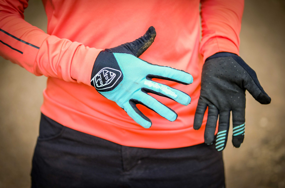 Troy Lee Designs Ace women's gloves-1.jpg Troy Lee Designs Ace women's gloves-1.jpg