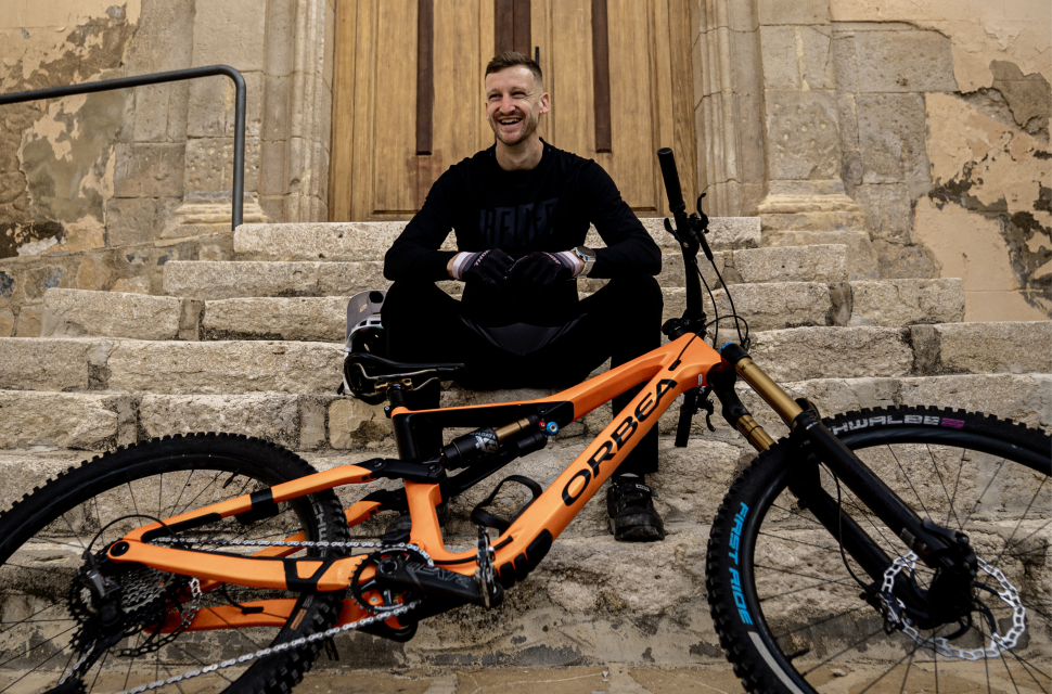 2023 Orbean ben Moore Ben Moore signs with Orbea