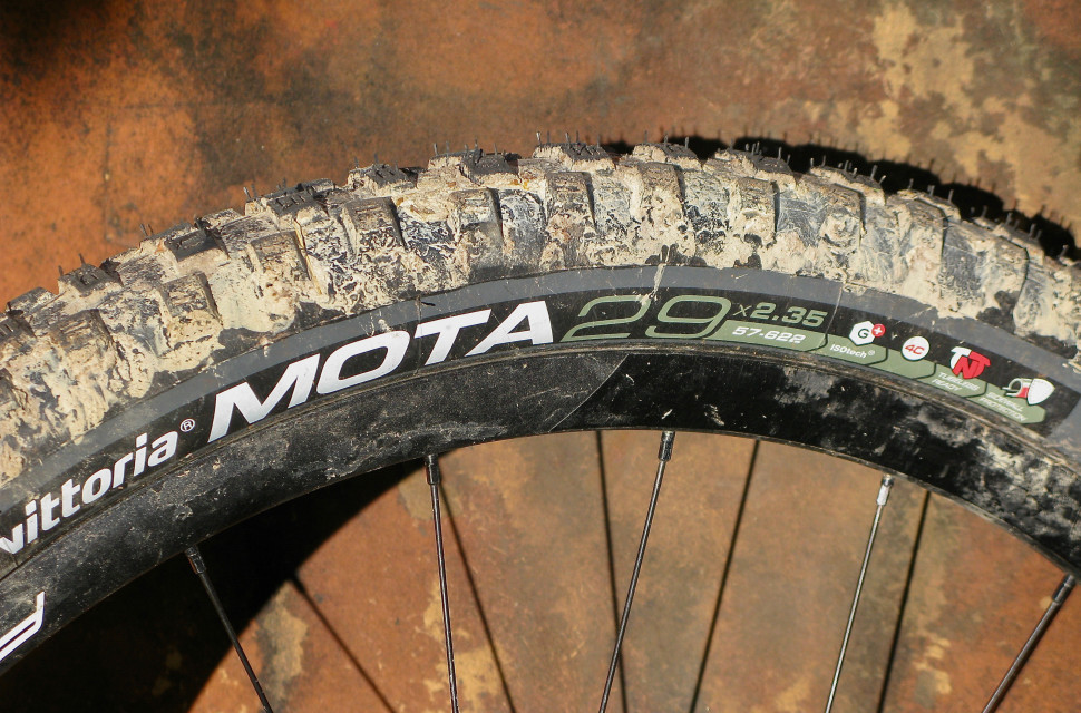 Vittoria-Goma-Mota-G-tyre-100.jpg Vittoria-Goma-Mota-G-tyre-100.jpg