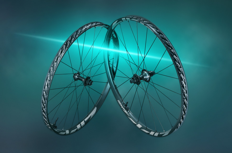 Z_1ZEROHiTOPSW_Studio_230512_CK_1zero-floating both 4.jpg Zipp unveils the 1Zero HiTop SW cross-country carbon wheels