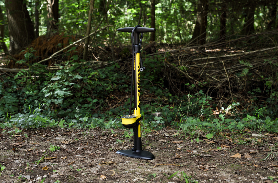 Topeak Joe Blow Sport III hero Topeak Joe Blow Sport III hero