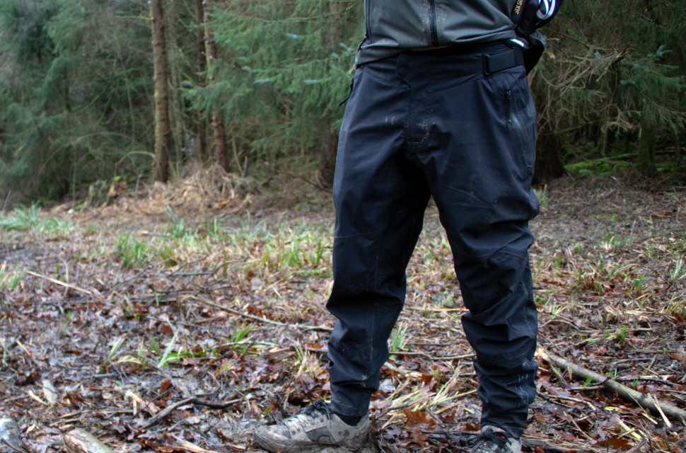 alpinestar-tahoe-waterproof-trousers-review-1.jpg alpinestar-tahoe-waterproof-trousers-review-1.jpg