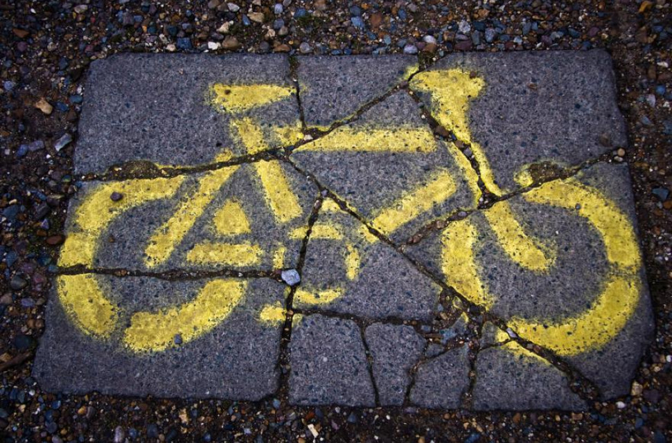 broken-bike.jpg British mountain biker accidentally shot dead by hunter in French Alps