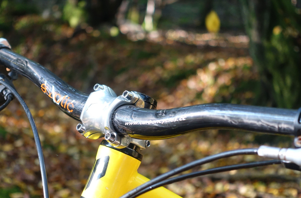 eXotic-Full-Carbon-Riser-Handlebar.jpg eXotic-Full-Carbon-Riser-Handlebar.jpg