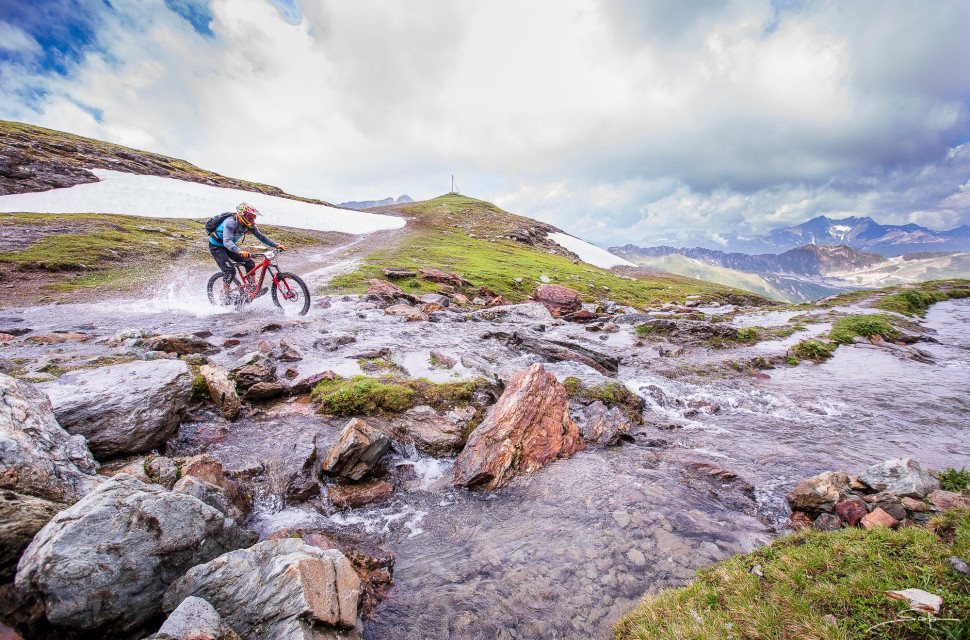 enduro2-les-arcs-8.jpg Big Read: Big mountain pairs racing with Enduro2 Les Arcs