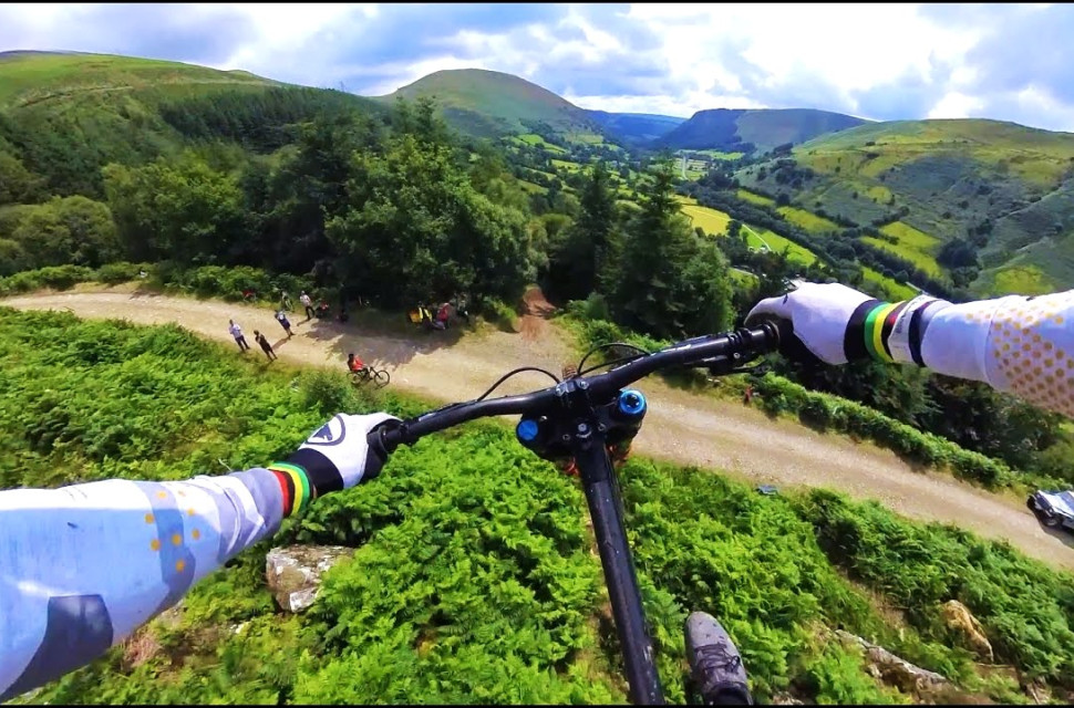 gee Red Bull hardline.jpg Red Bull Hardline track preview with Gee Atherton