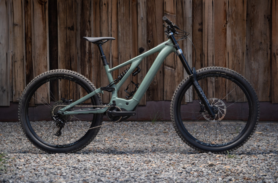 Specialized Turbo Kenevo 2020 New 2020 Specialized Turbo Kenevo is a downhill riding, uphill shuttle e-bike machine