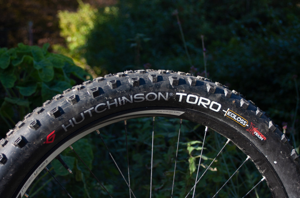 hutchinson-toro-koloss-tyre-review-side.jpg hutchinson-toro-koloss-tyre-review-side.jpg