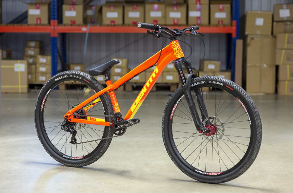 identiti-2019-warehouse-27-drjekyll-rcx.jpg Built for a hiding: Identiti's new Dr Jekyll dirt jump bike lands